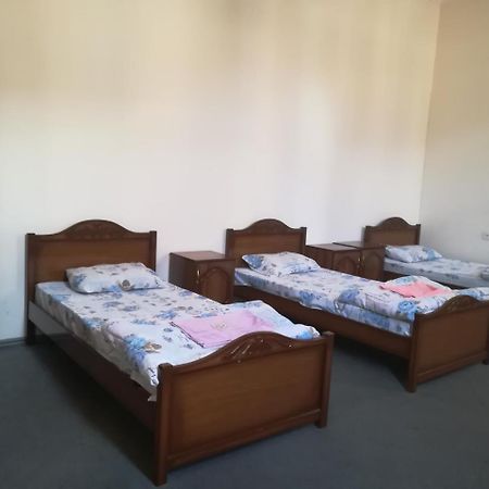 Noy Hostel Єреван Екстер'єр фото