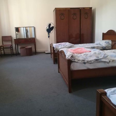 Noy Hostel Єреван Екстер'єр фото
