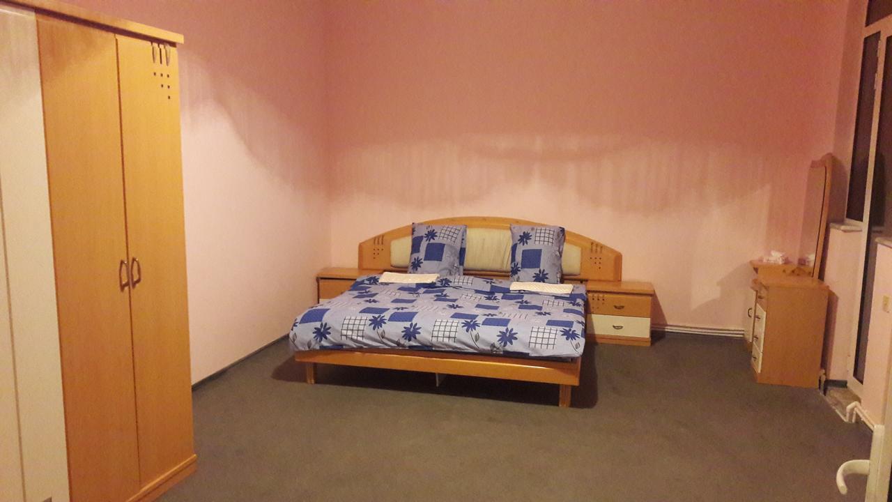 Noy Hostel Єреван Екстер'єр фото