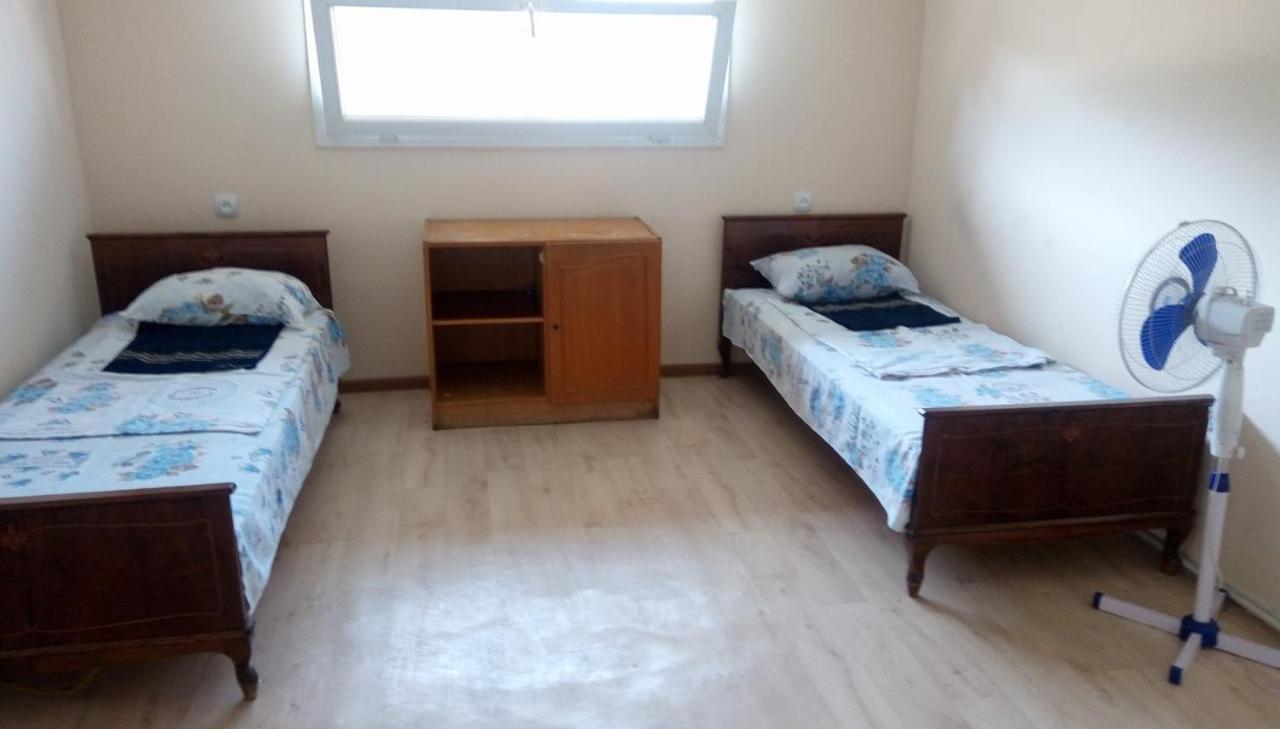 Noy Hostel Єреван Екстер'єр фото