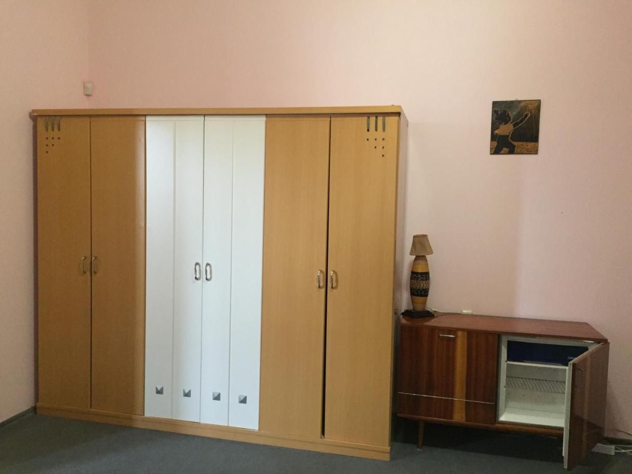 Noy Hostel Єреван Екстер'єр фото