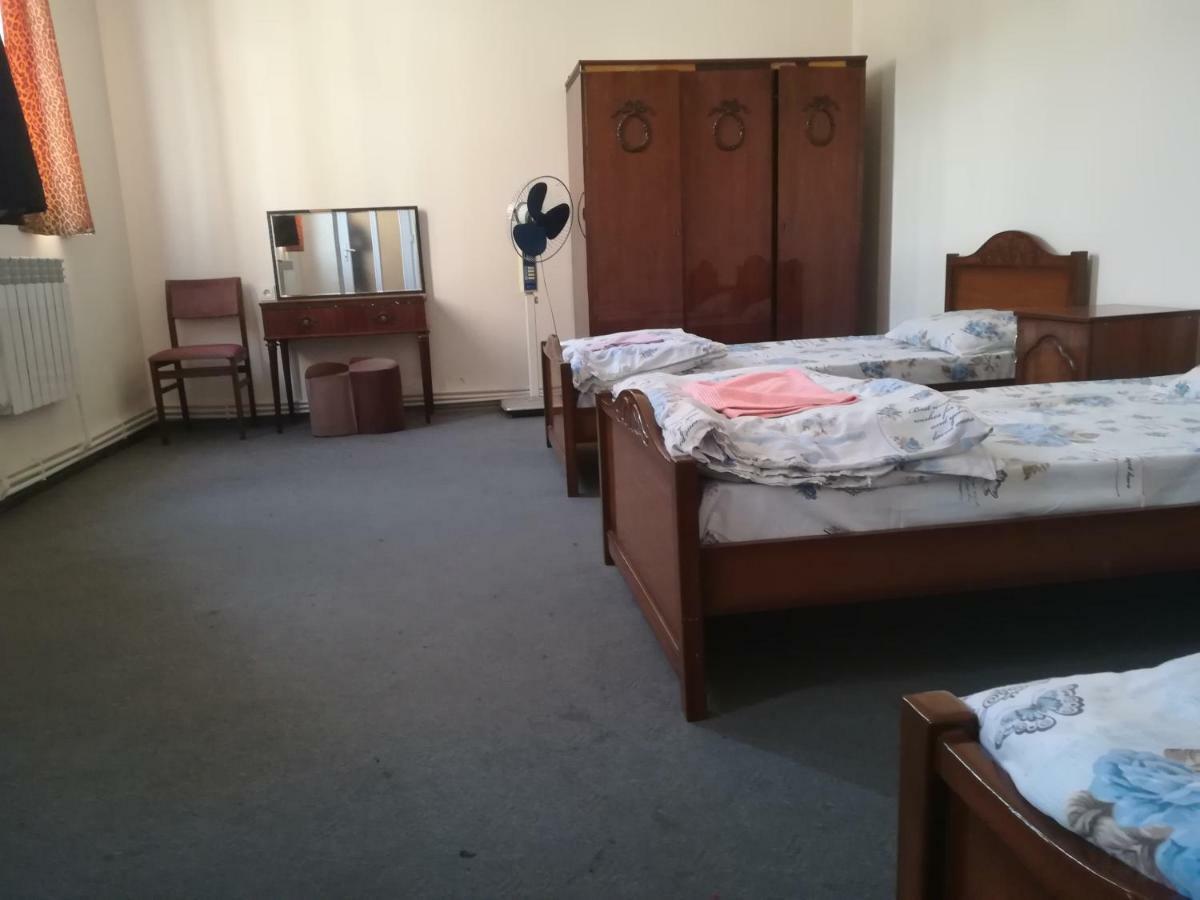 Noy Hostel Єреван Екстер'єр фото